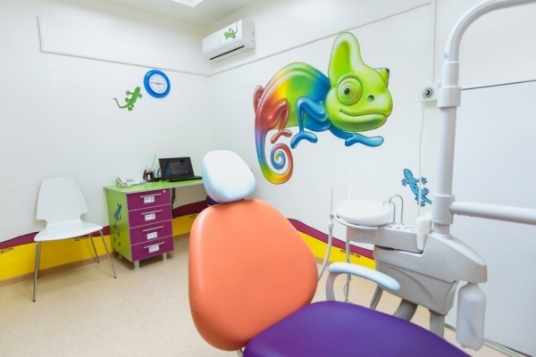Самые высокооплачиваемые детские стоматологические поликлиники Омска в 2021 году