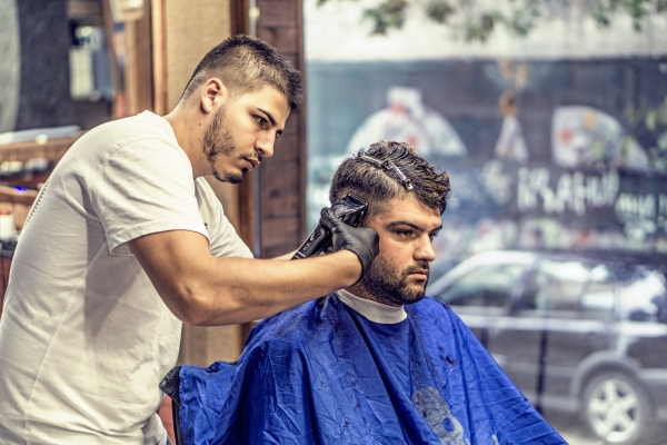 Рейтинг лучших дешевых парикмахерских Москвы на 2021 год